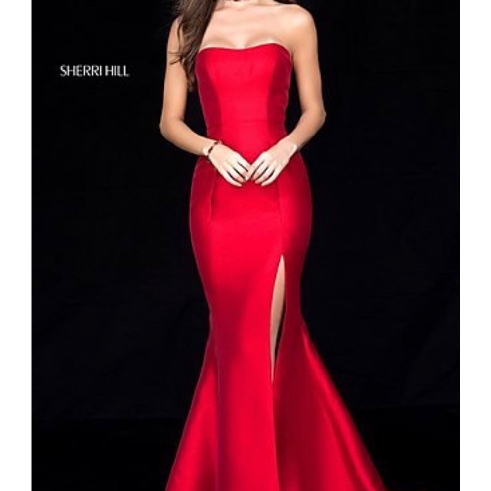 Red Sherri Hill Prom Dress